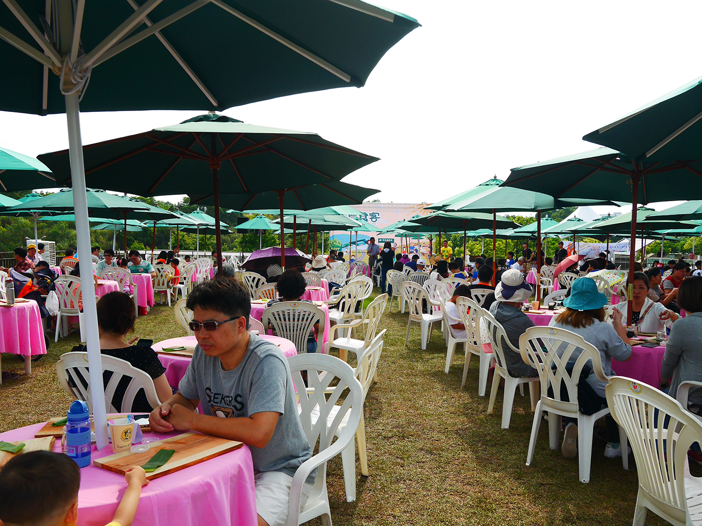 Populace participating in the event