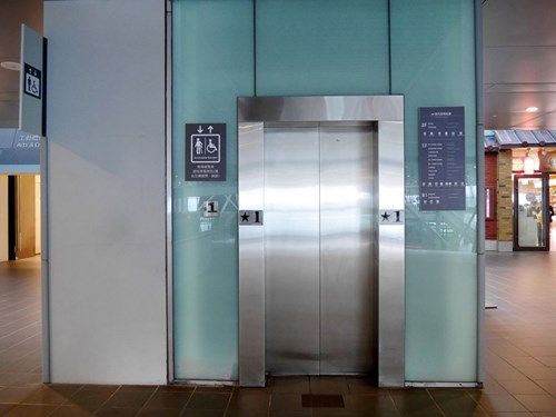 Lift at F1